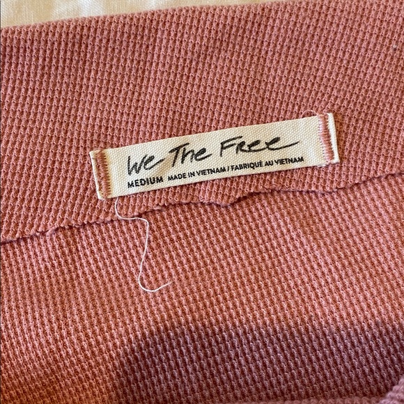 We The Free Fuji Off The Shoulder Thermal Top. Size Medium. Pink. Free People. - Picture 7 of 12